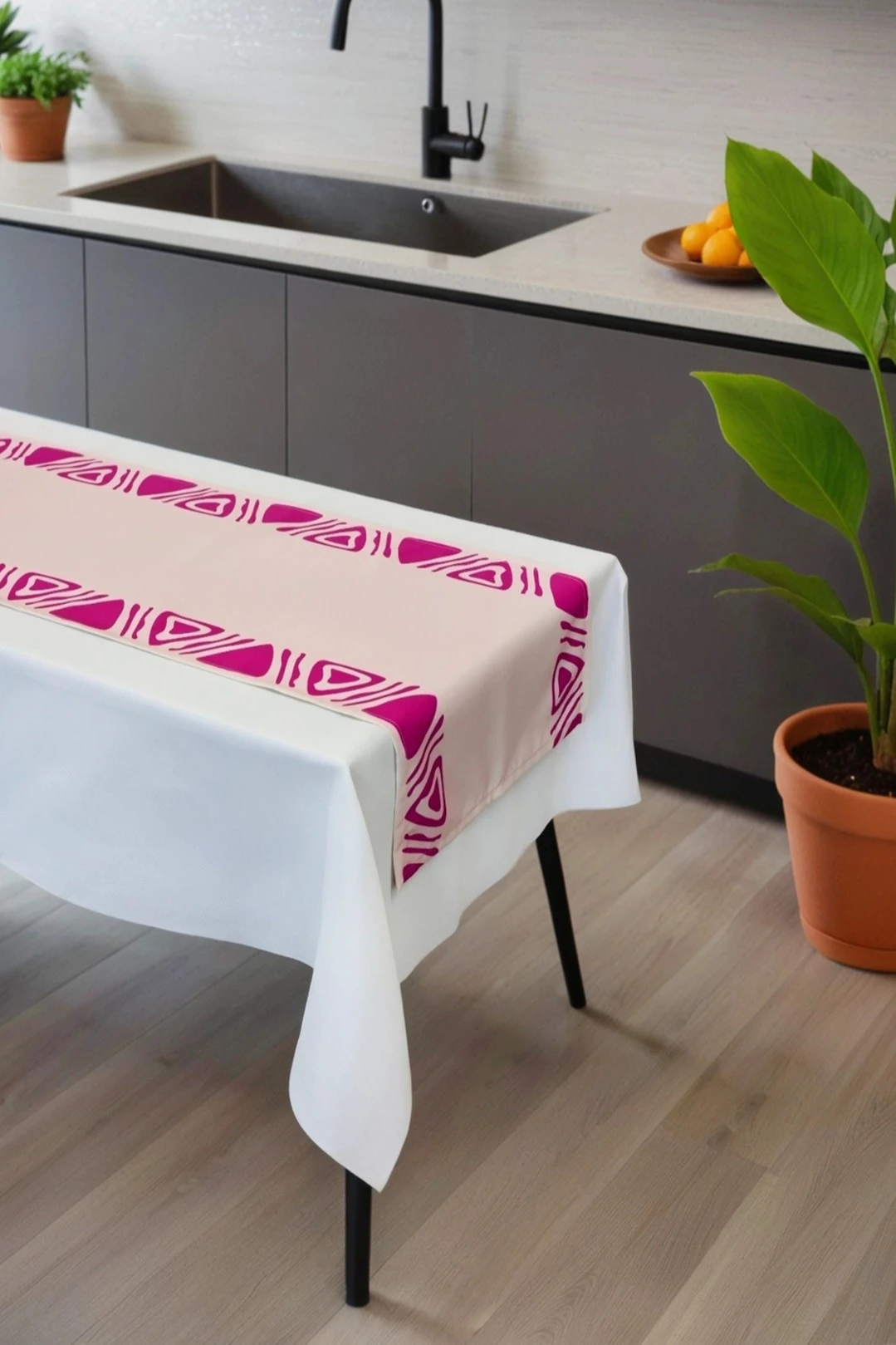 Раннер прямоугольный 40х150 см, с полной запечаткой (полиэстер) "Pink triangles"#3