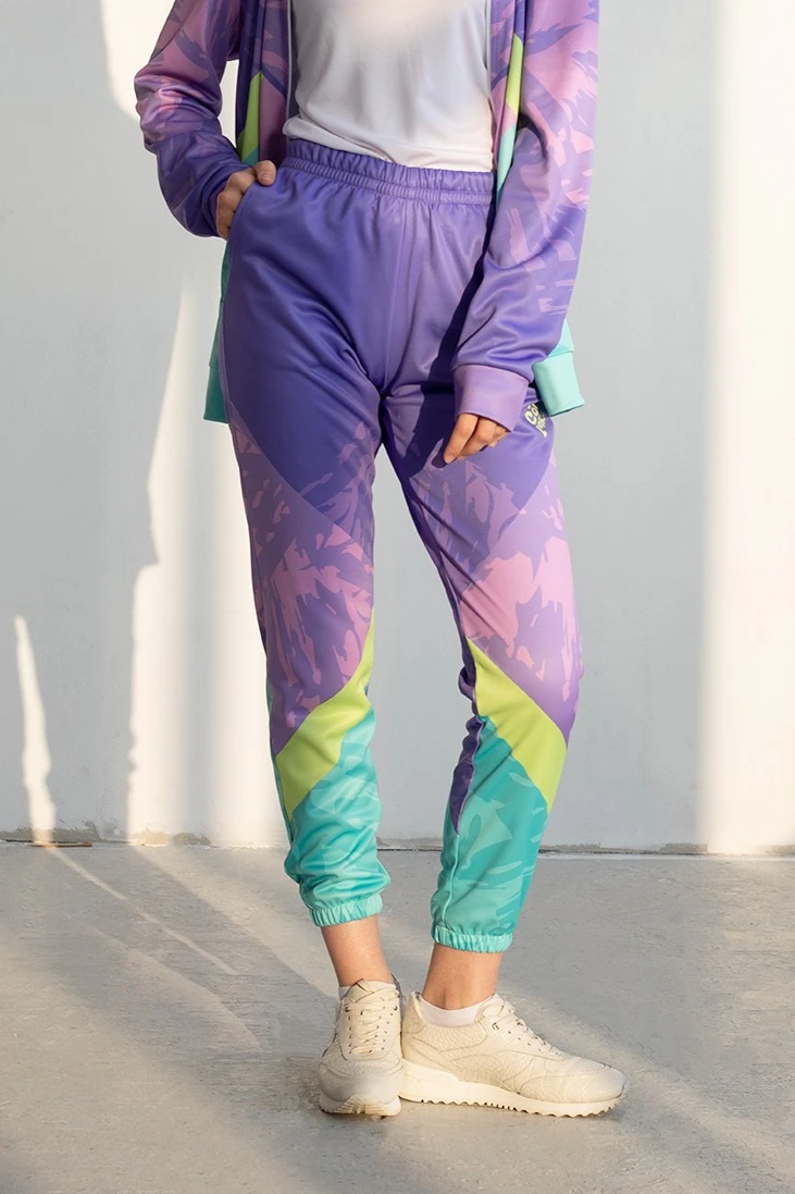 Брюки Экшен зауженные женские с полной запечаткой "Coolers"#3 Брюки Экшен зауженные женские с полной запечаткой "Coolers"#3