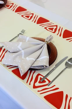 Купить салфетку квадратную 50х50 см, с полной запечаткой (полиэстер) "Crema"