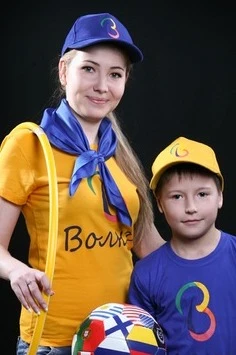 Платок Фантазия из шелка расцвечивания 60х60 см, однотонный синий#1 Платок Фантазия из шелка расцвечивания 60х60 см, однотонный синий#1