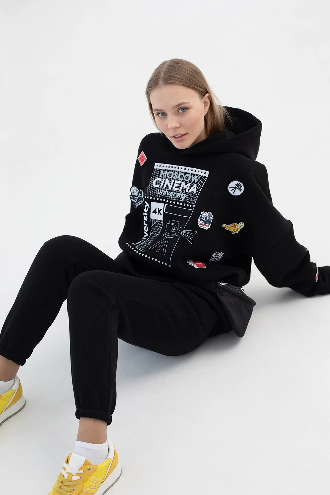 Худи Фрэнк из футера оверсайз унисекс, однотонная "Cinema University"#5 Худи Фрэнк из футера оверсайз унисекс, однотонная "Cinema University"#5