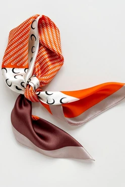 Купить косынку Шарлотта 80х80х120 см, с полной запечаткой "Minimalist Composition"