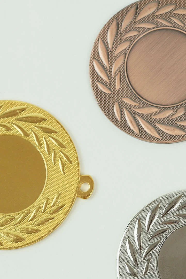 Медаль металлическая ИК5002 50мм с шильдом 25мм#4 Медаль металлическая ИК5002 50мм с шильдом 25мм#4