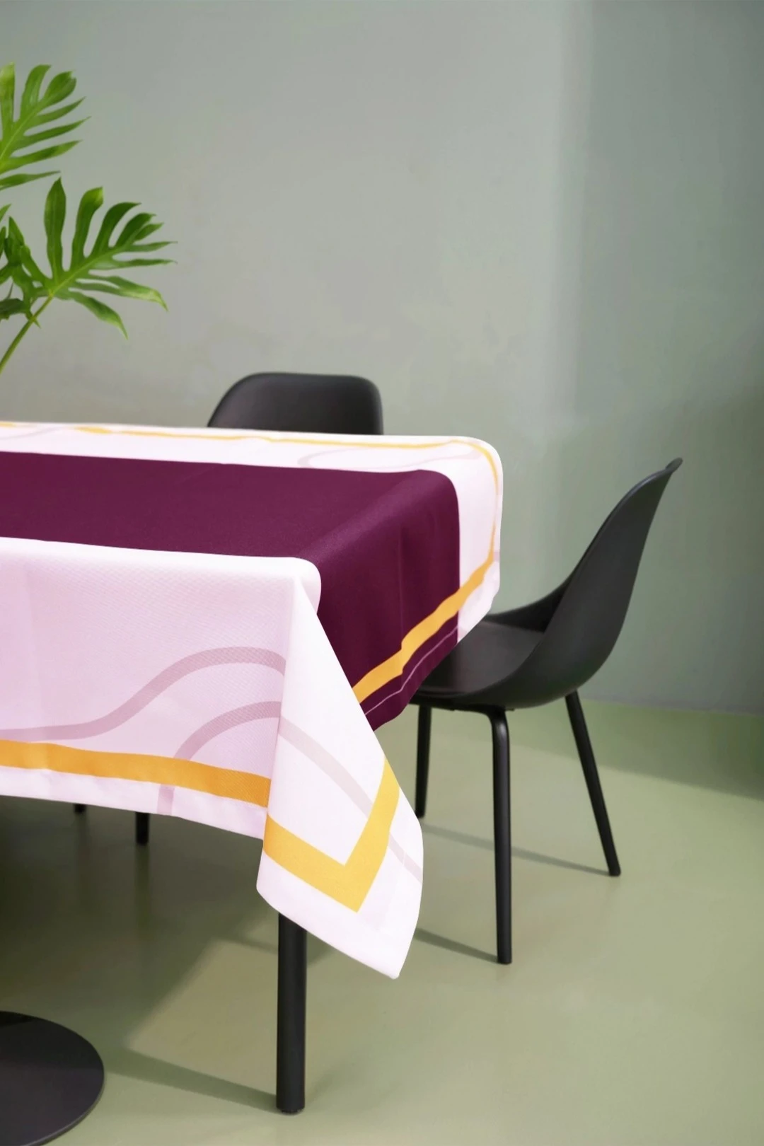 Скатерть квадратная 135х135 см, с полной запечаткой (полиэстер) "Luxury"#2