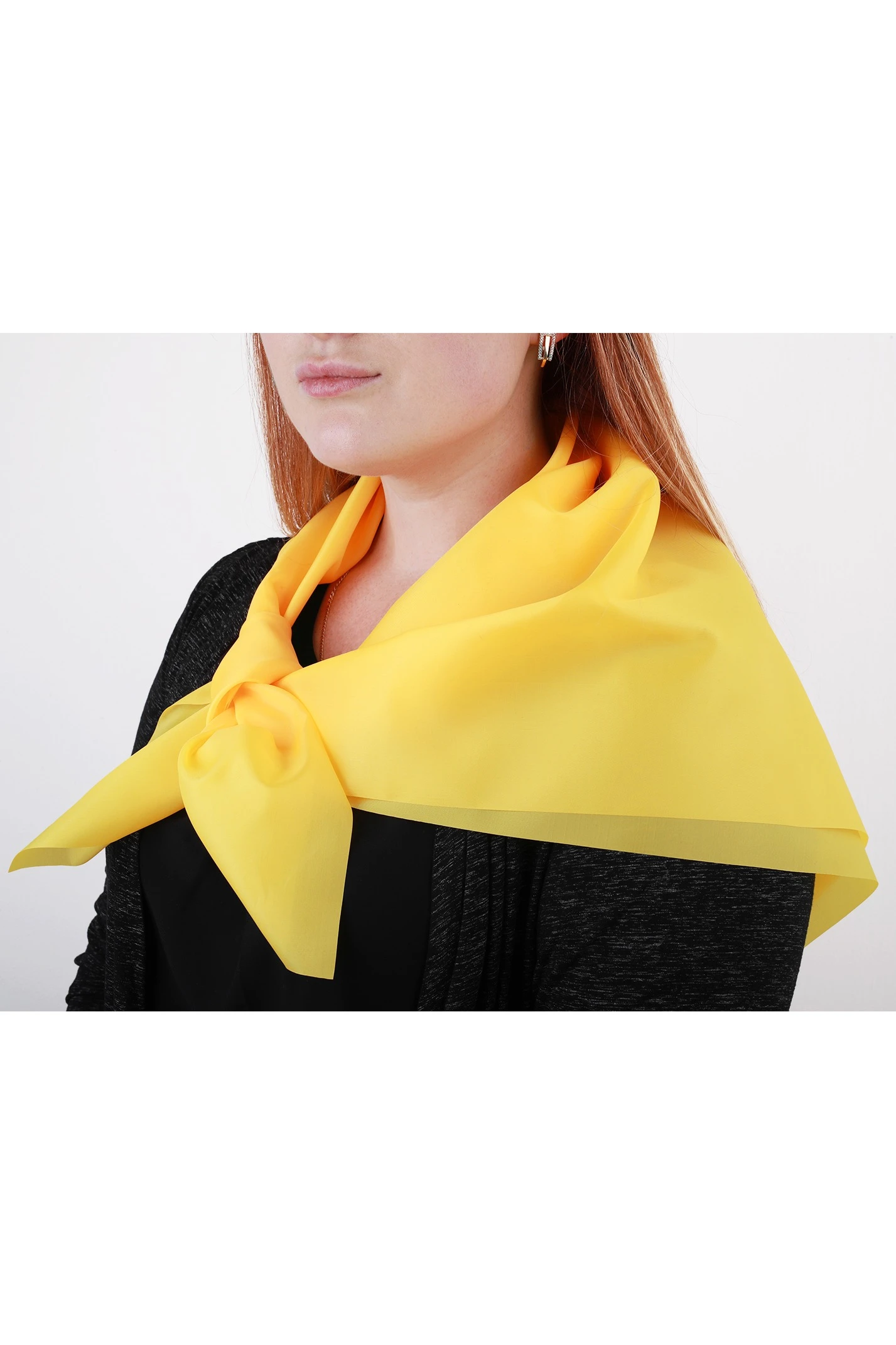 Платок Фантазия из шелка расцвечивания 80х80 см, однотонный желтый#1