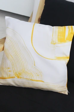 Купить подушку 50х50 см, с принтом "Amber"