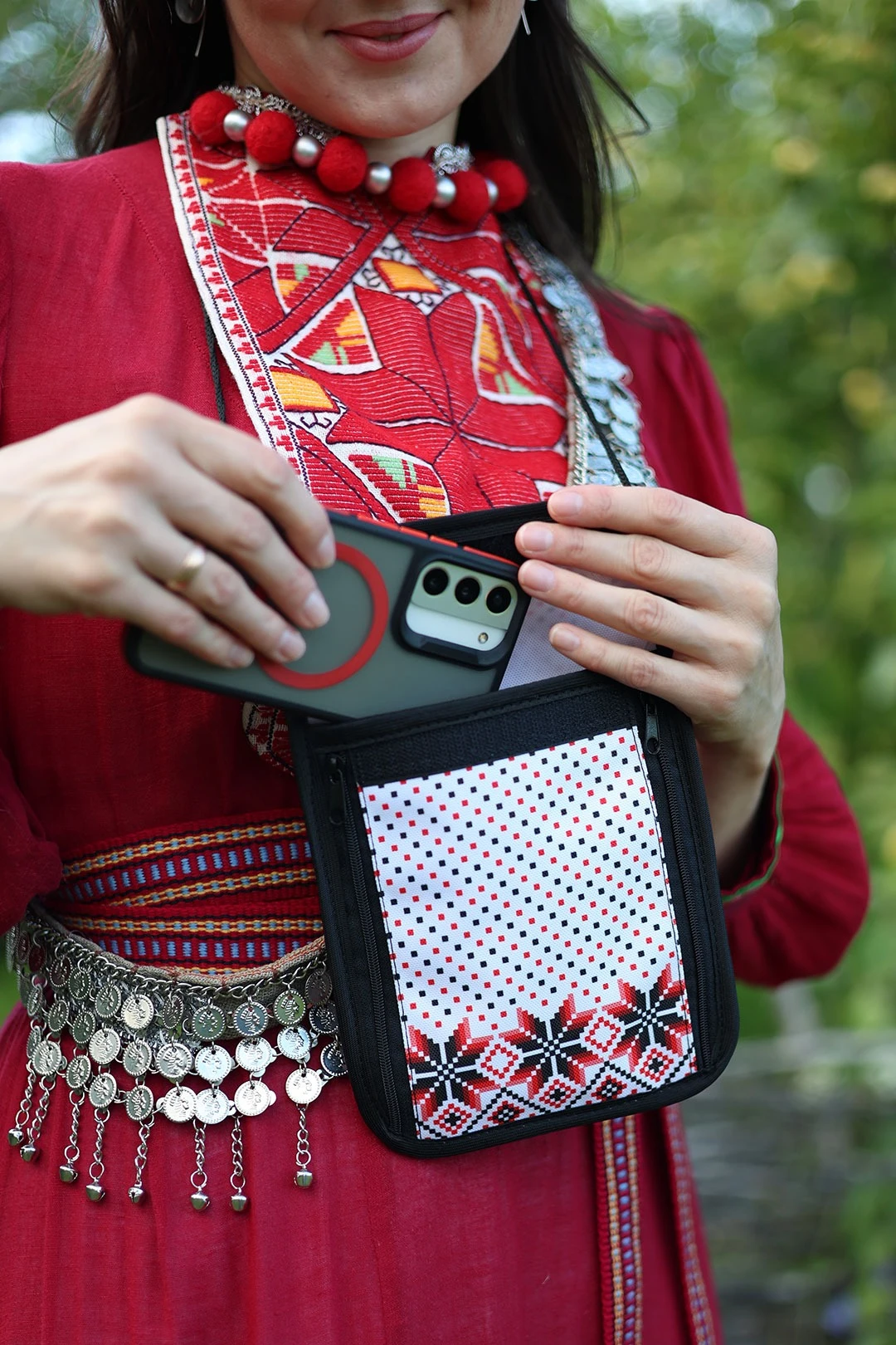 Нагрудный кошелек Шарм 16х19 см, с принтом "Red Black Pattern"#1