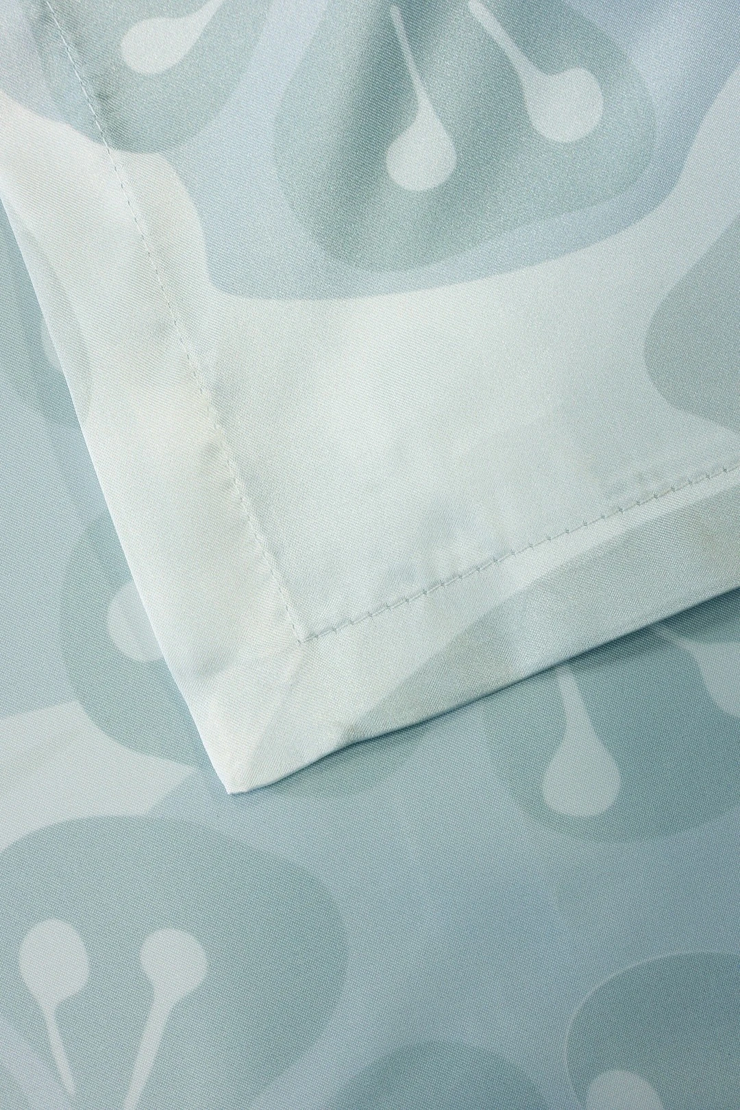 Скатерть квадратная 135х135 см, с полной запечаткой (полиэстер) "Floristics"#1 Скатерть квадратная 135х135 см, с полной запечаткой (полиэстер) "Floristics"#1