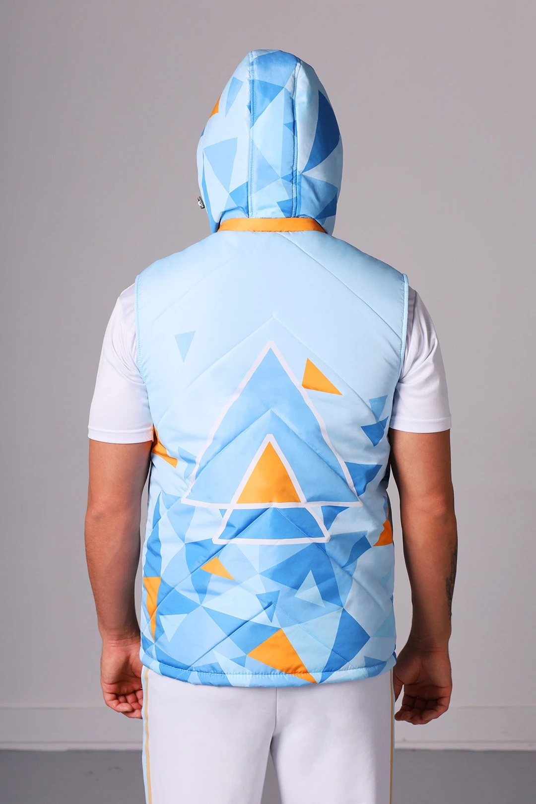 Жилет Стивен на синтепоне с капюшоном унисекс, с полной запечаткой "Stiven"#2 Жилет Стивен на синтепоне с капюшоном унисекс, с полной запечаткой "Stiven"#2