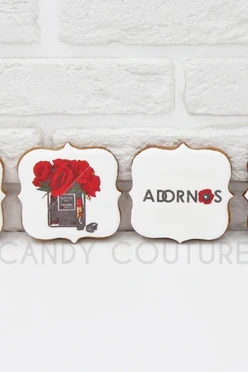 Печенье с логотипом "Адорнос"