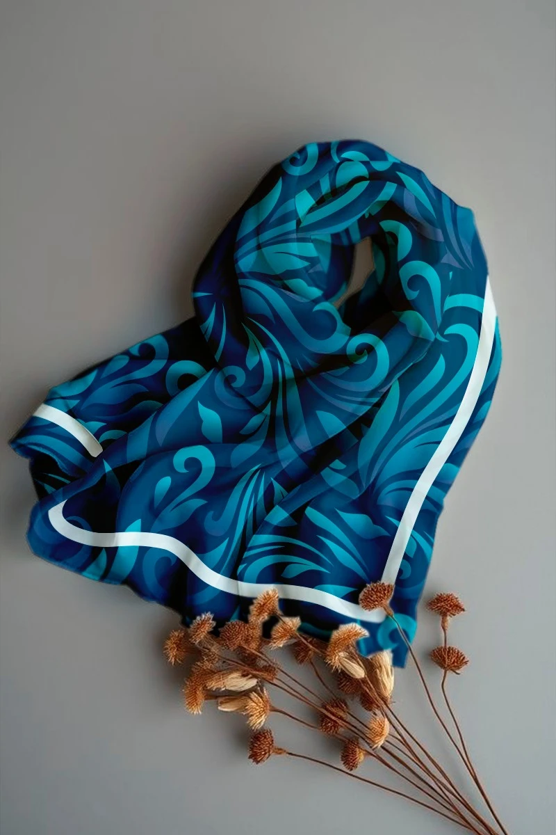 Платок Шанель 90х90 см, с полной запечаткой "Feathers"#1 Платок Шанель 90х90 см, с полной запечаткой "Feathers"#1