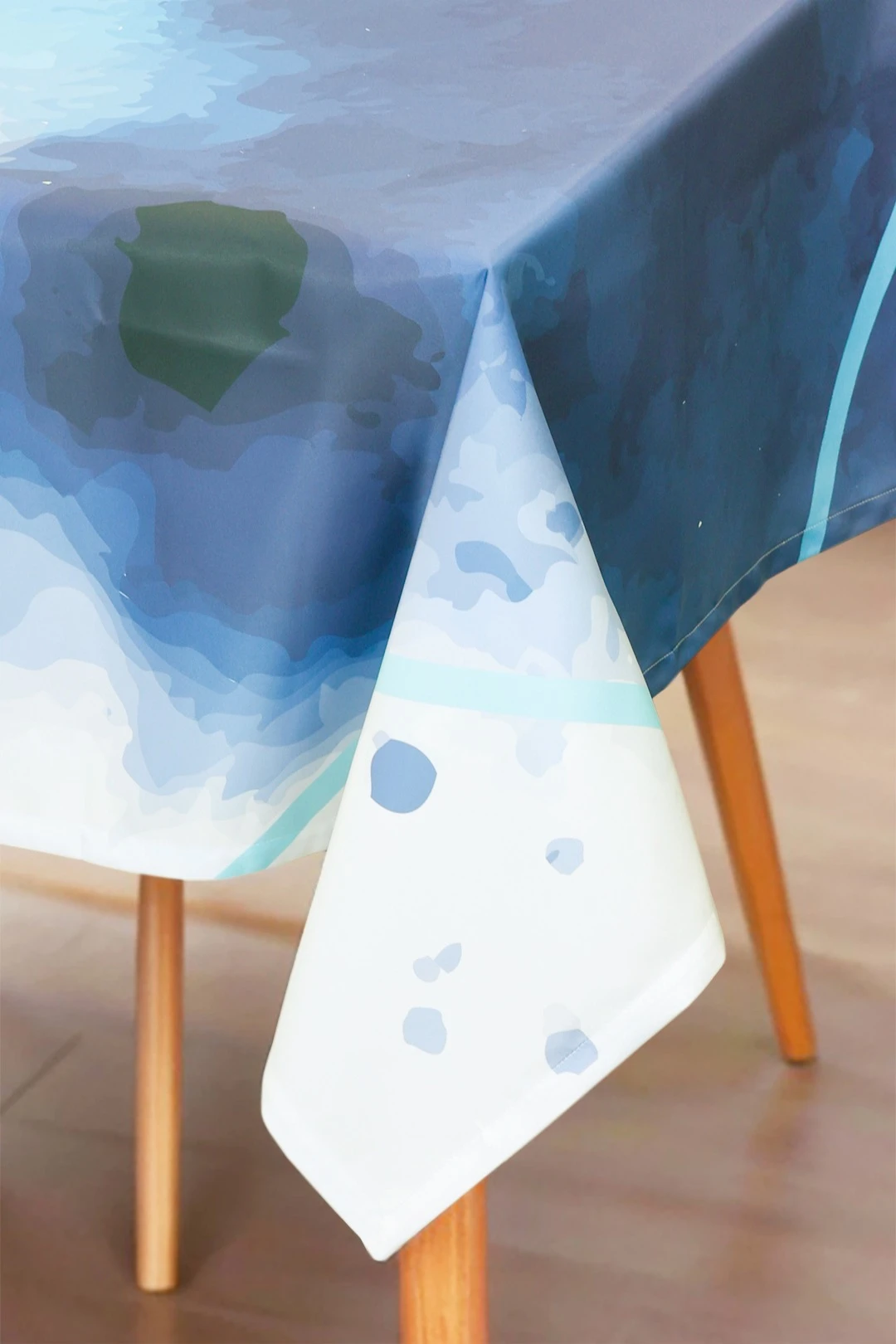 Скатерть прямоугольная 130х200 см, с полной запечаткой (полиэстер) "Blue spot"#2 Скатерть прямоугольная 130х200 см, с полной запечаткой (полиэстер) "Blue spot"#2