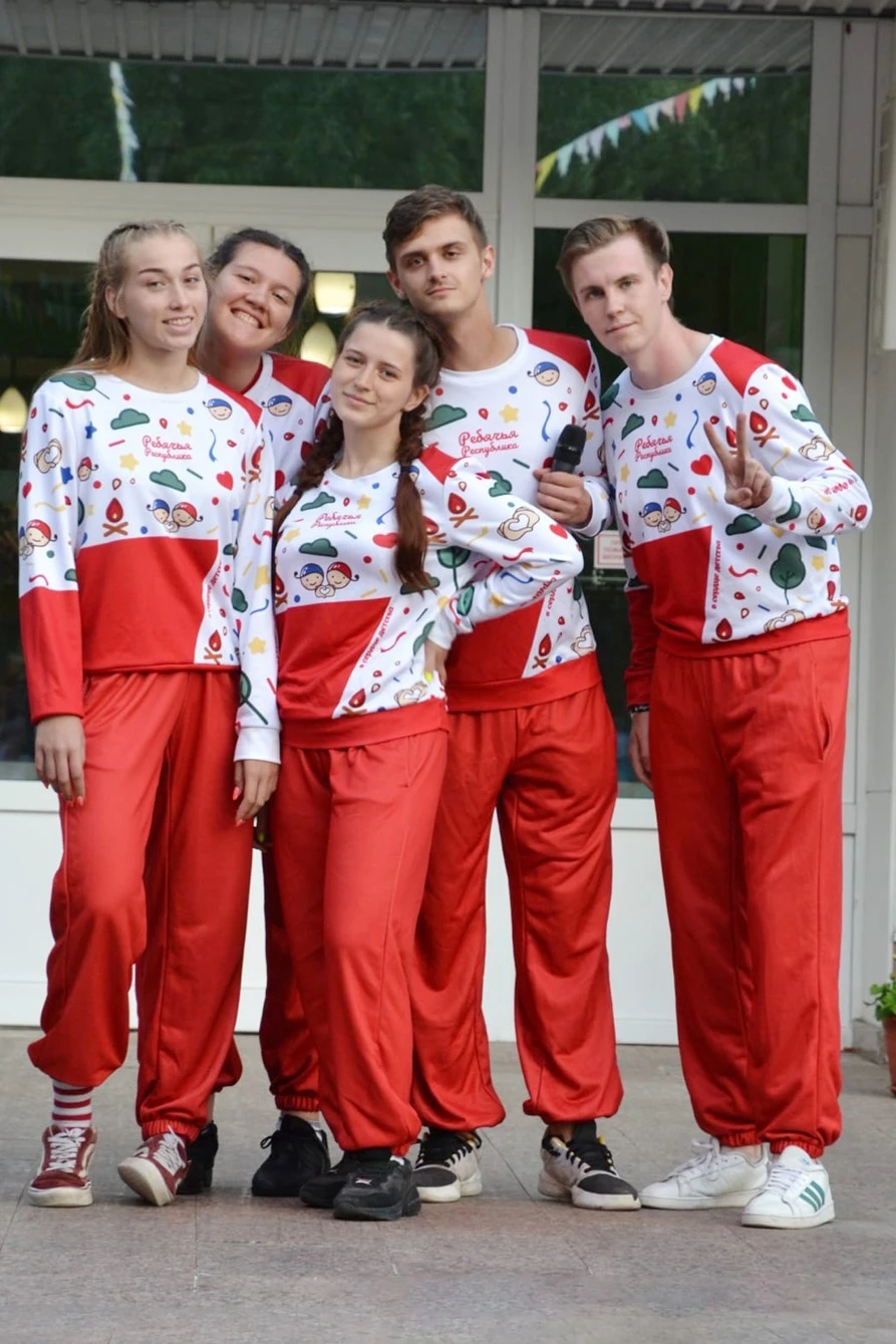 Свитшот Гарри унисекс из адидаса с полной запечаткой "The Children's Republic"#2 Свитшот Гарри унисекс из адидаса с полной запечаткой "The Children's Republic"#2