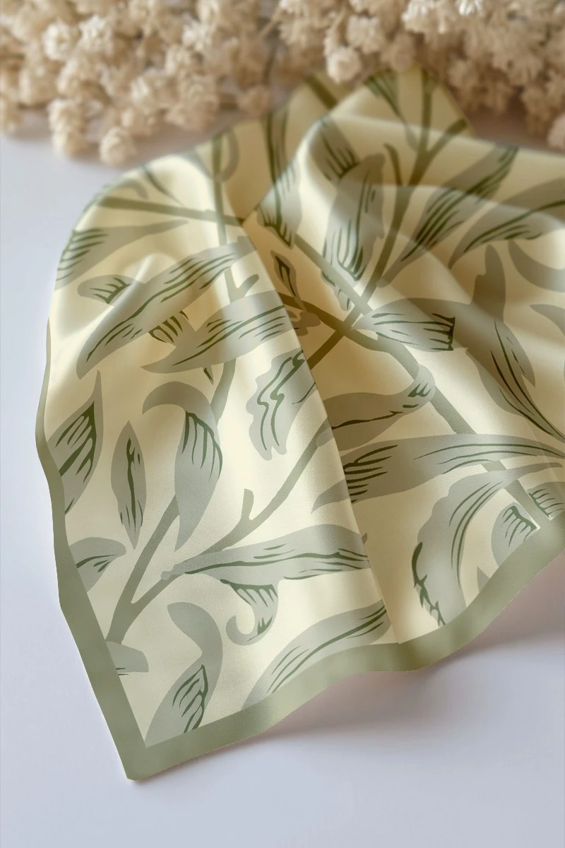 Купить платок Шанель 60х60 см, с полной запечаткой "Plants" Купить платок Шанель 60х60 см, с полной запечаткой "Plants"