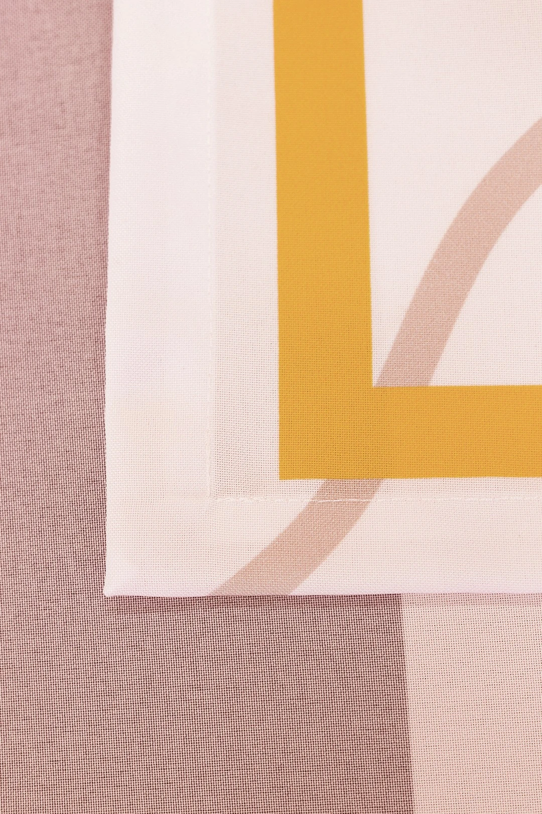 Купить скатерть квадратную 135х135 см, с полной запечаткой (полиэстер) "Luxury"