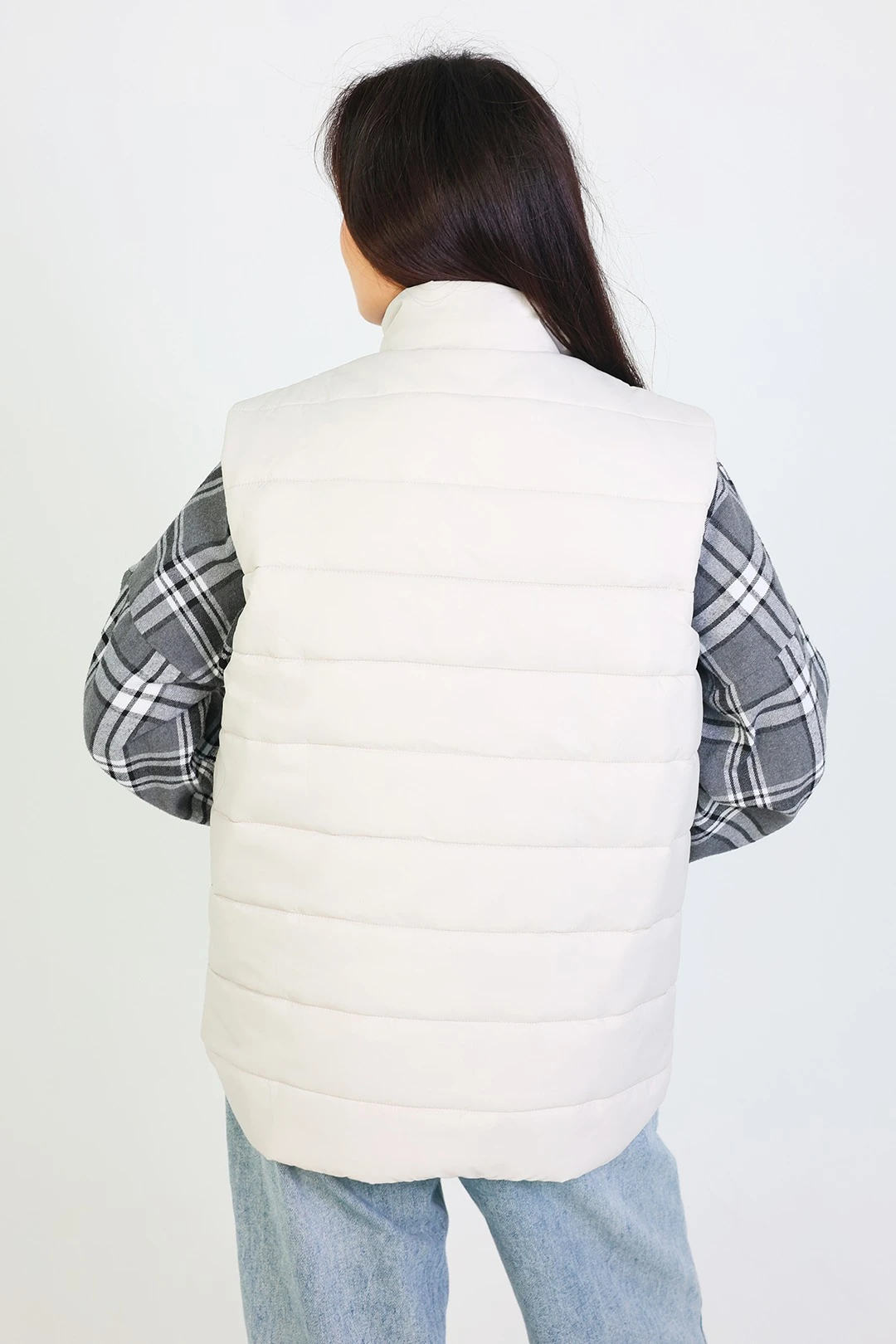 Жилет Эмбер на синтепоне со стежкой унисекс, однотонный бежевый#3