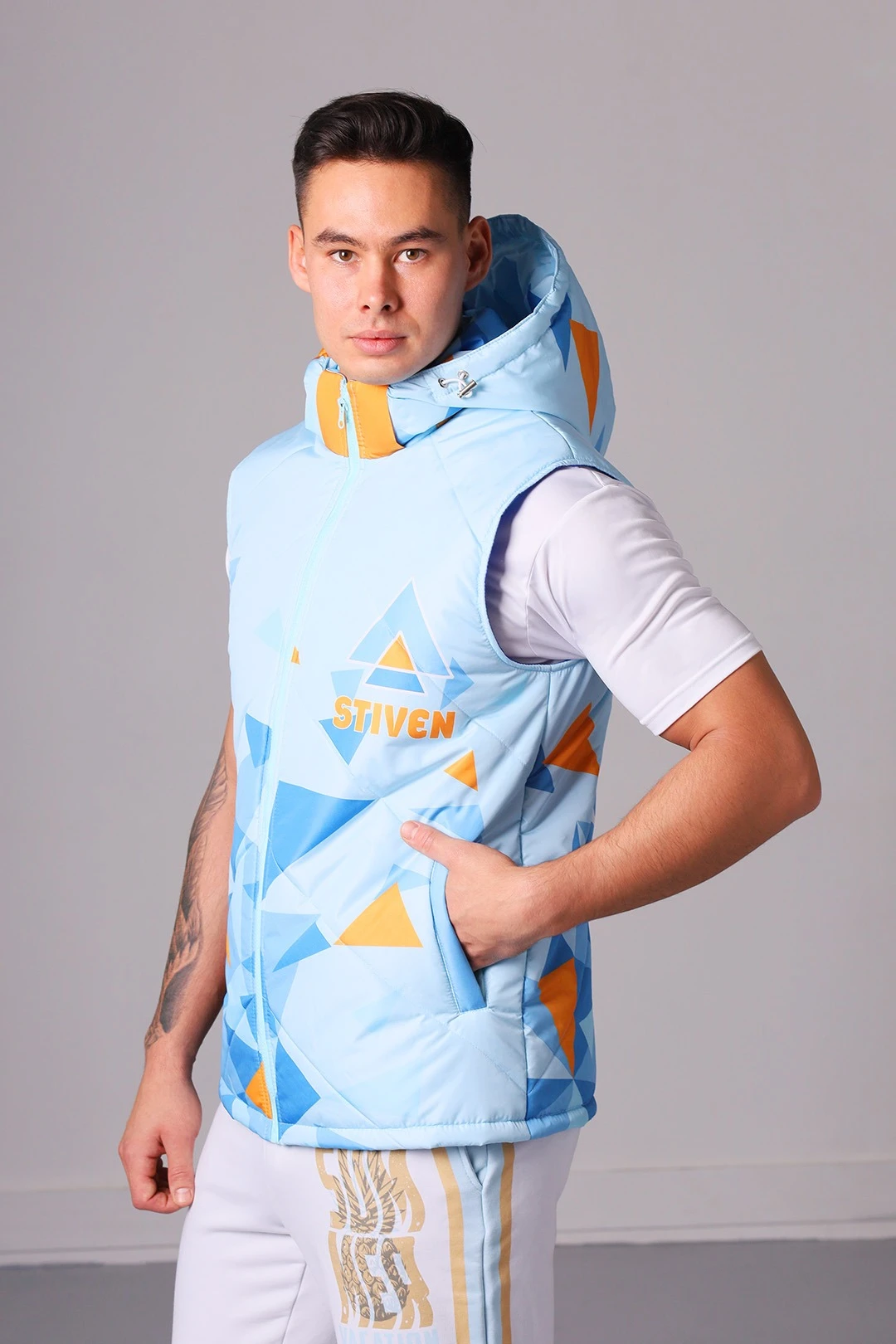 Жилет Стивен на синтепоне с капюшоном унисекс, с полной запечаткой#2
