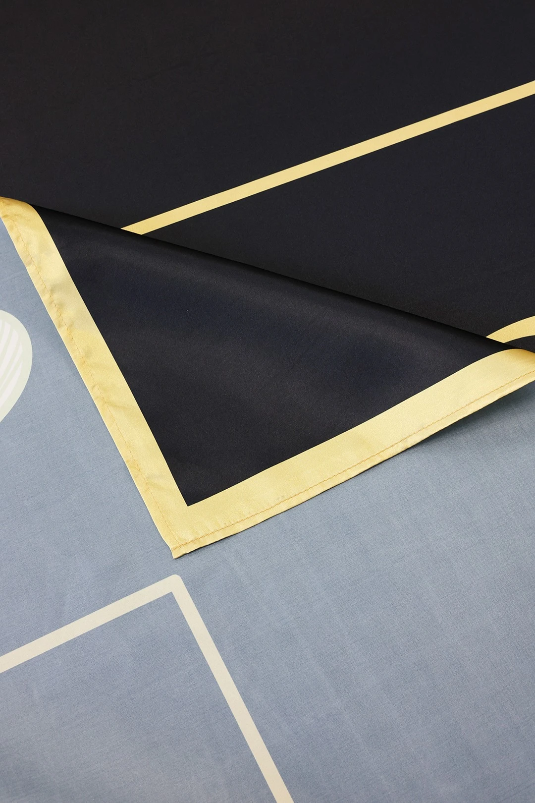 Скатерть прямоугольная 135х180 см, с полной запечаткой (полиэстер) "Lily"#2