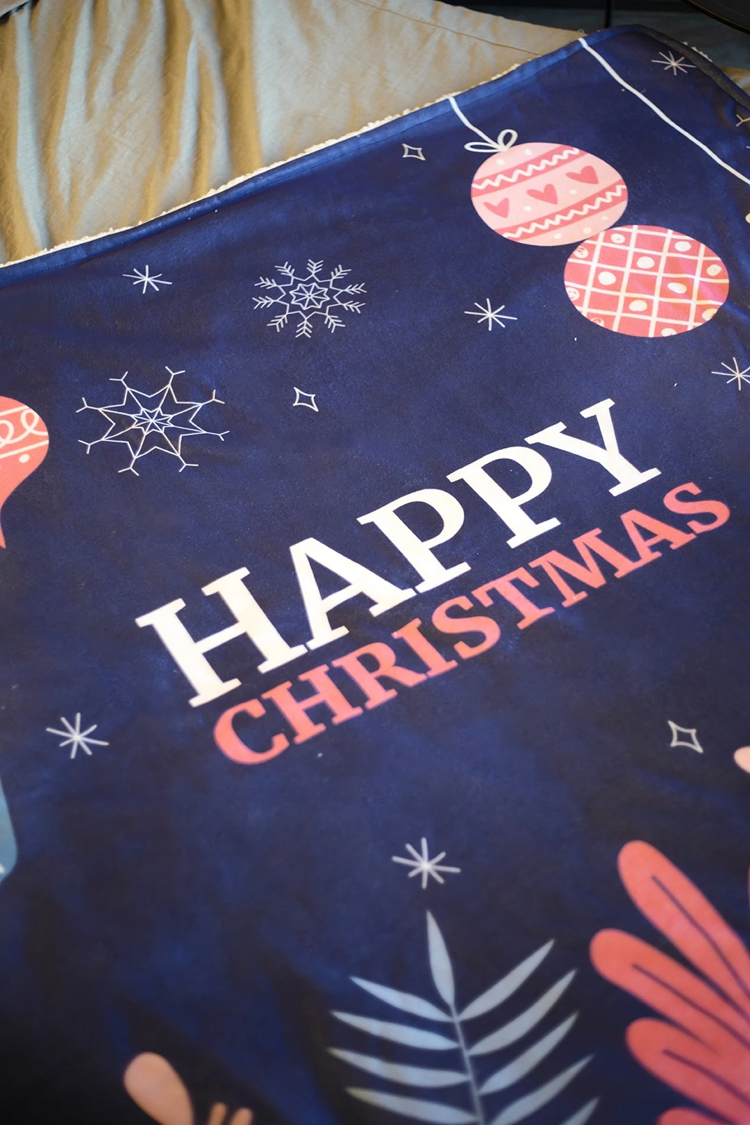 Плед Слипи флисовый 120х140 см (двухслойный), с принтом "Happy Christmas"#2 Плед Слипи флисовый 120х140 см (двухслойный), с принтом "Happy Christmas"#2