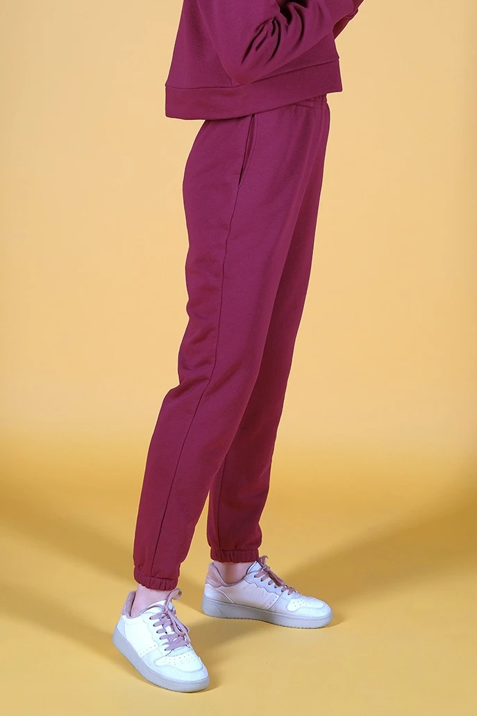 Брюки Хит из футера с начесом женские, однотонные темно-красные#1