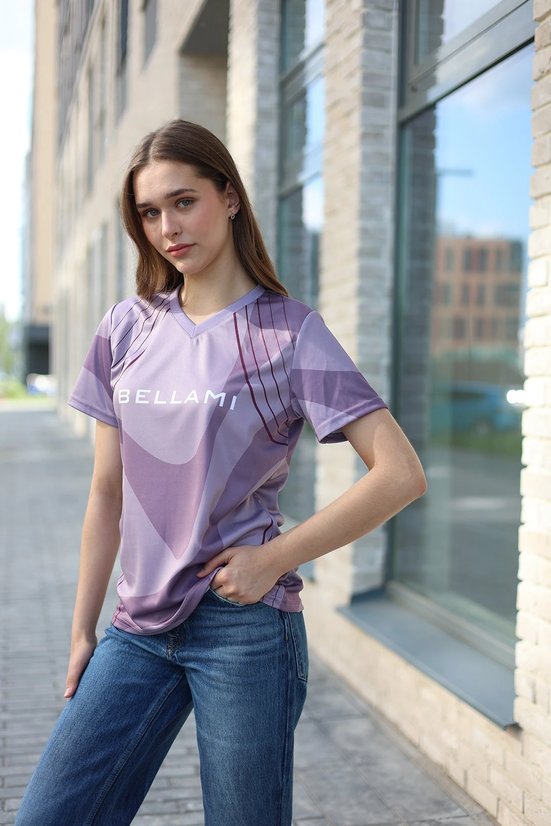 Футболка Гэлэкси V-ворот женская из примы с полной запечаткой "Bellami"#3