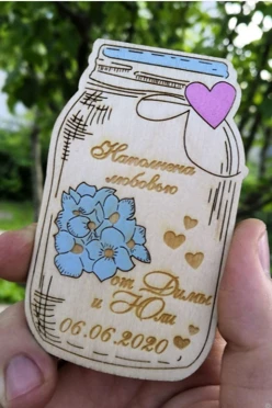 Деревянный магнит в форме банки, 8 см