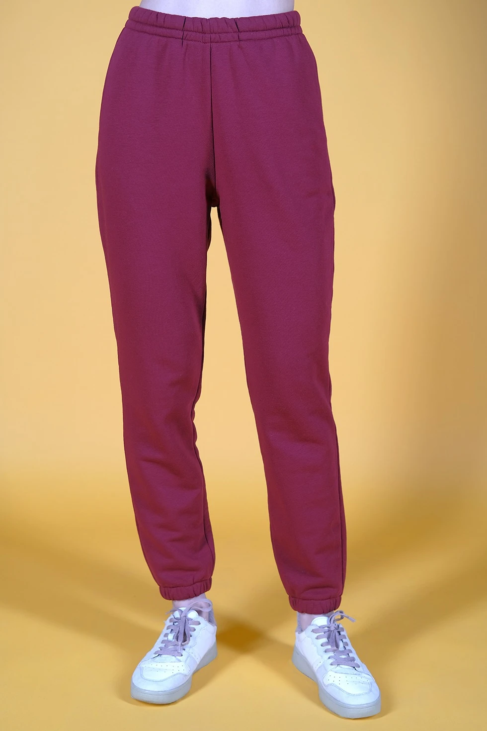 Купить брюки Хит из футера женские, однотонные темно-красные